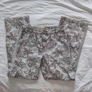 Cabela's Casuals Floral Cargo Pants